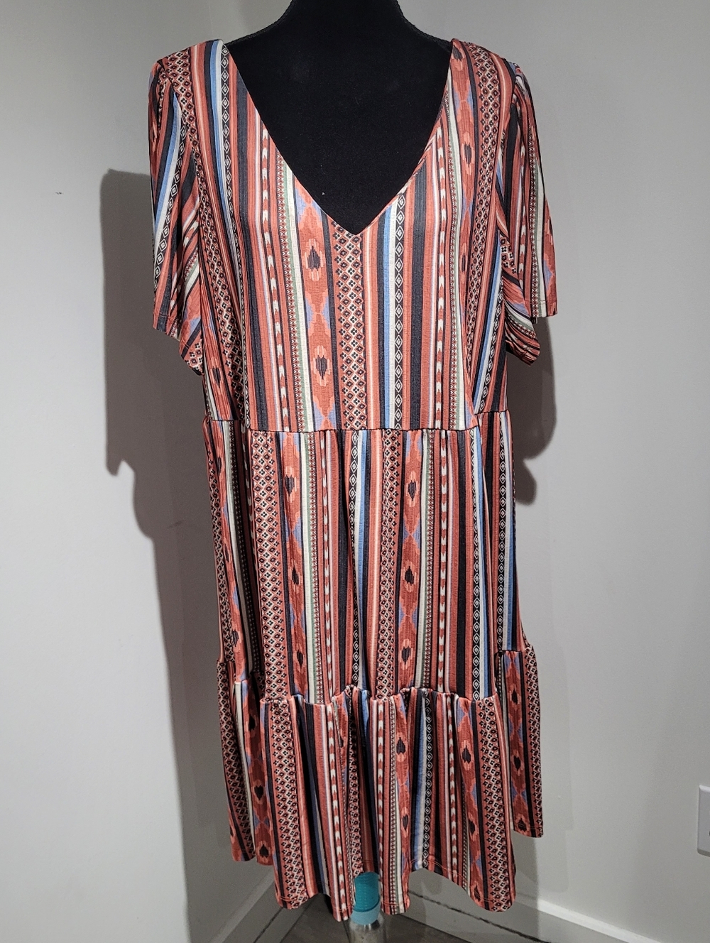 Dex Women's V-Neck Tiered Southwest Boho Print Mini Dress 1X Orange Multi